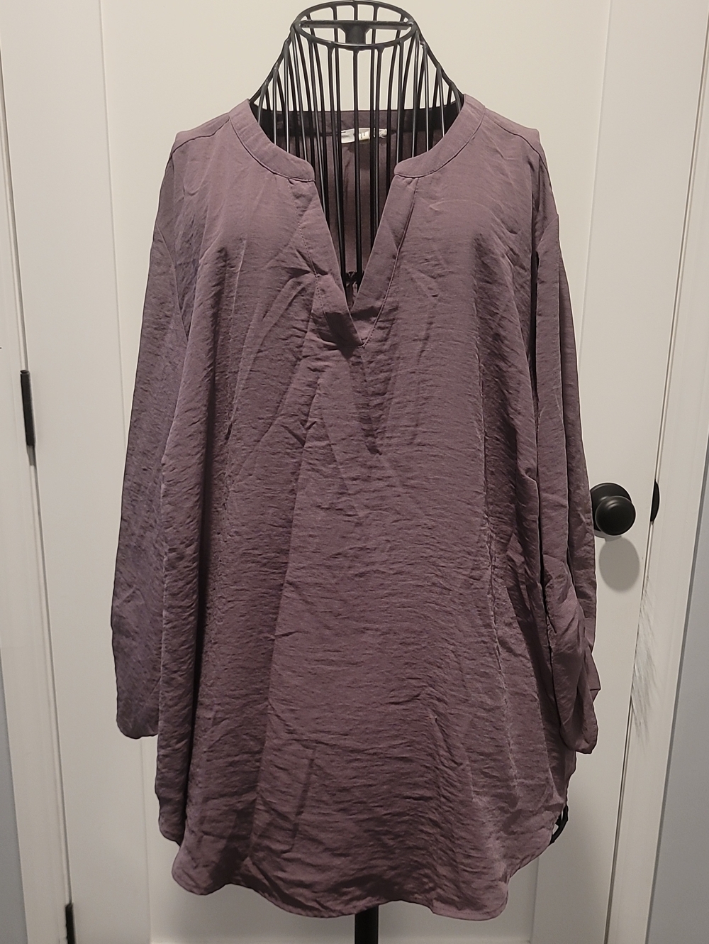 Maurices Relaxed V-Neck Long Sleeve Tunic Top - Dusty Stone